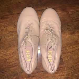 Bloch Tan Tap Shoes